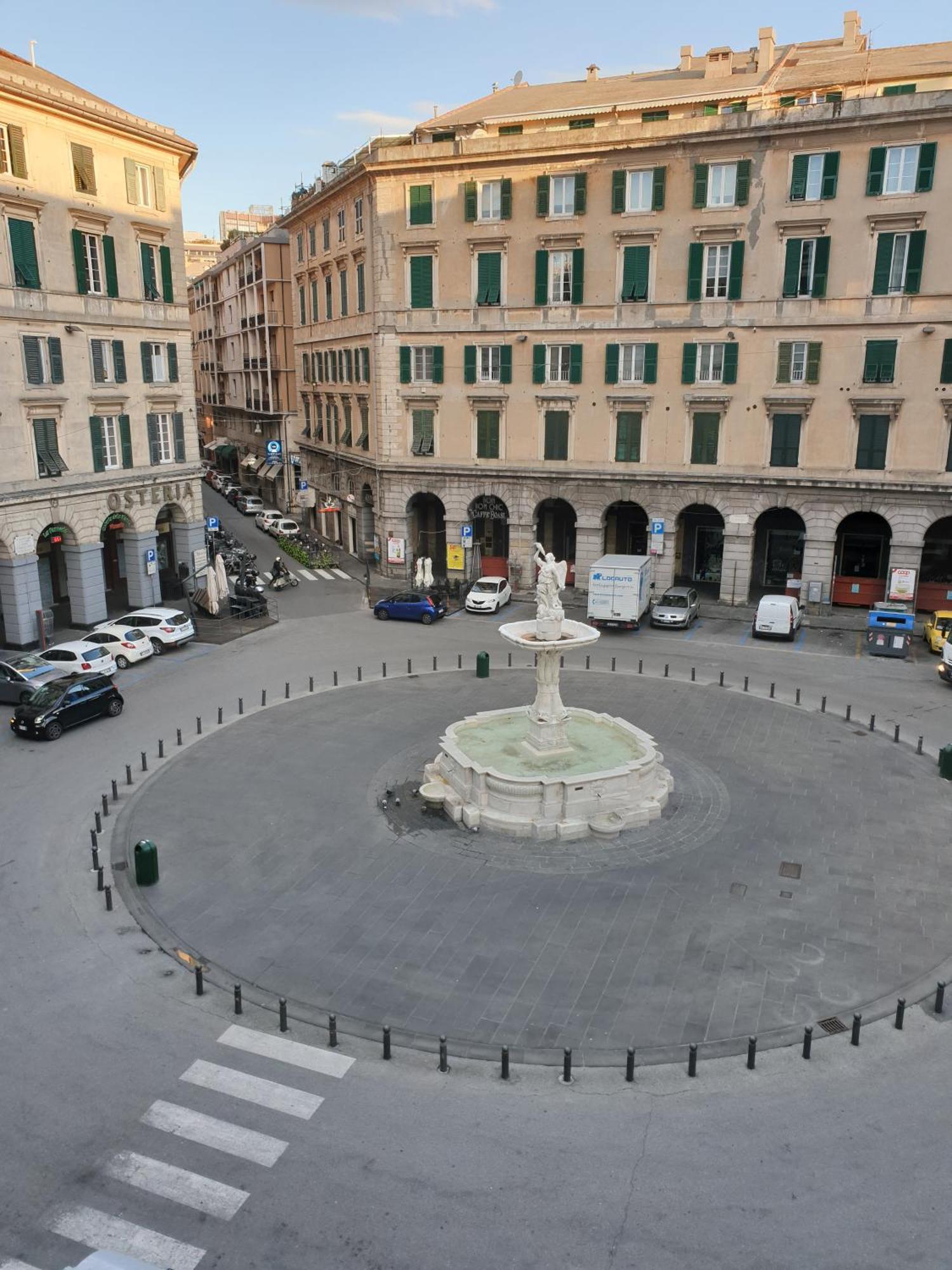 Ricci Rooms Genua Exteriör bild